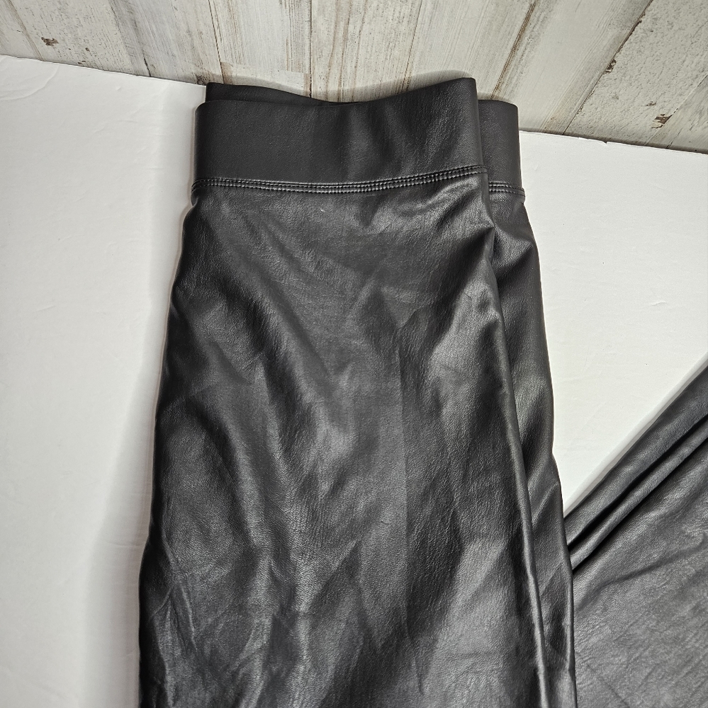 CI Sono Black Faux Leather Leggings Stretch Vegan Leather NWOT Ladies Size XL - Picture 10 of 11